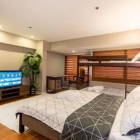 A2J Luxury Cinema 3Br Loft Bgc Near High Street Apartment